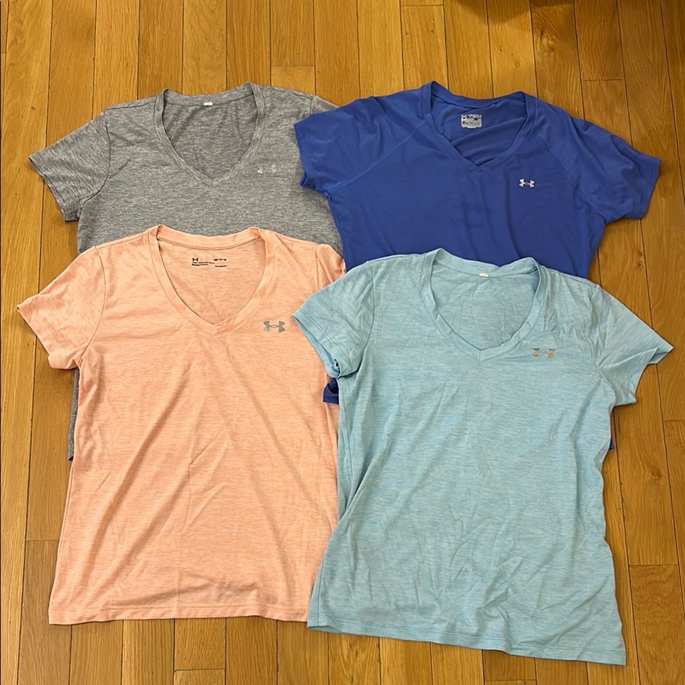 Lot of 4 Under Armour T-shirts Womens Loose Heat Gear Gray Blue Pink Medium